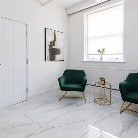 Luxury, Open Plan Apartment Bradford  Dış mekan fotoğraf