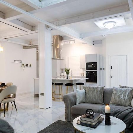 Luxury, Open Plan Apartment Bradford  Dış mekan fotoğraf