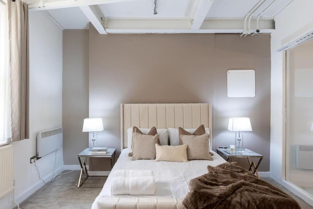 Luxury, Open Plan Apartment Bradford  Dış mekan fotoğraf