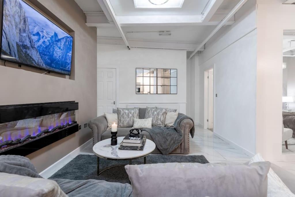 Luxury, Open Plan Apartment Bradford  Dış mekan fotoğraf